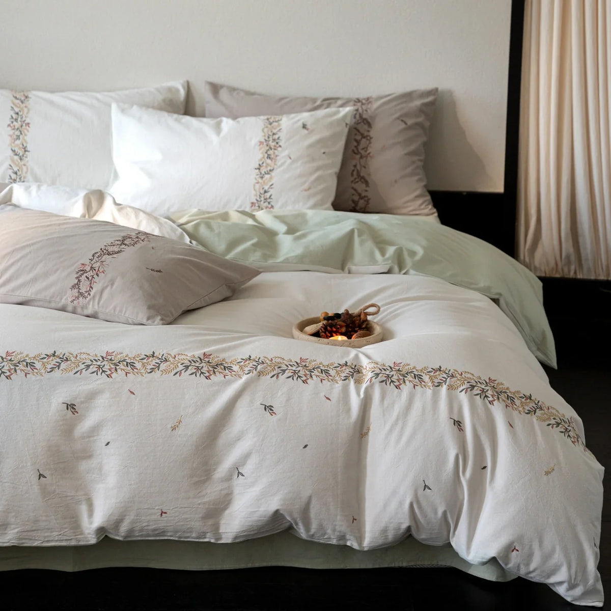 Duvet Cover Set Breathable Cotton Percale Embroidered Floral