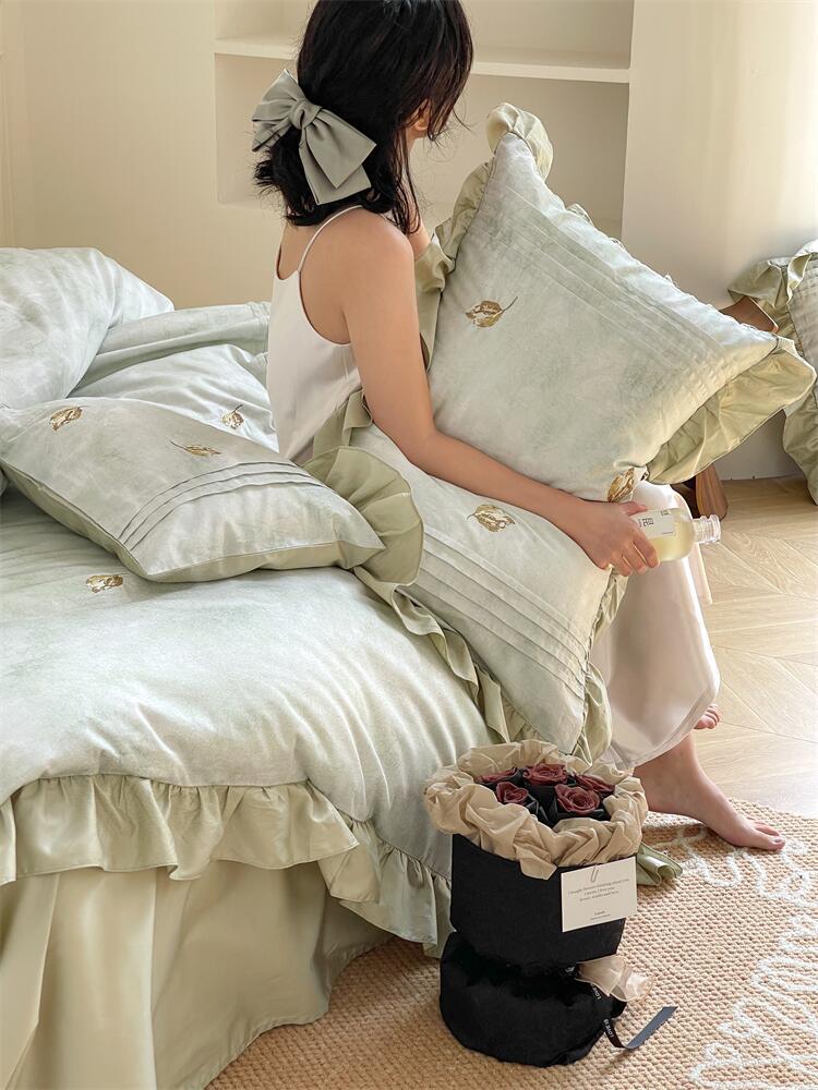 Duvet Cover Set Breathable Cotton Satin Leaf Embroidery