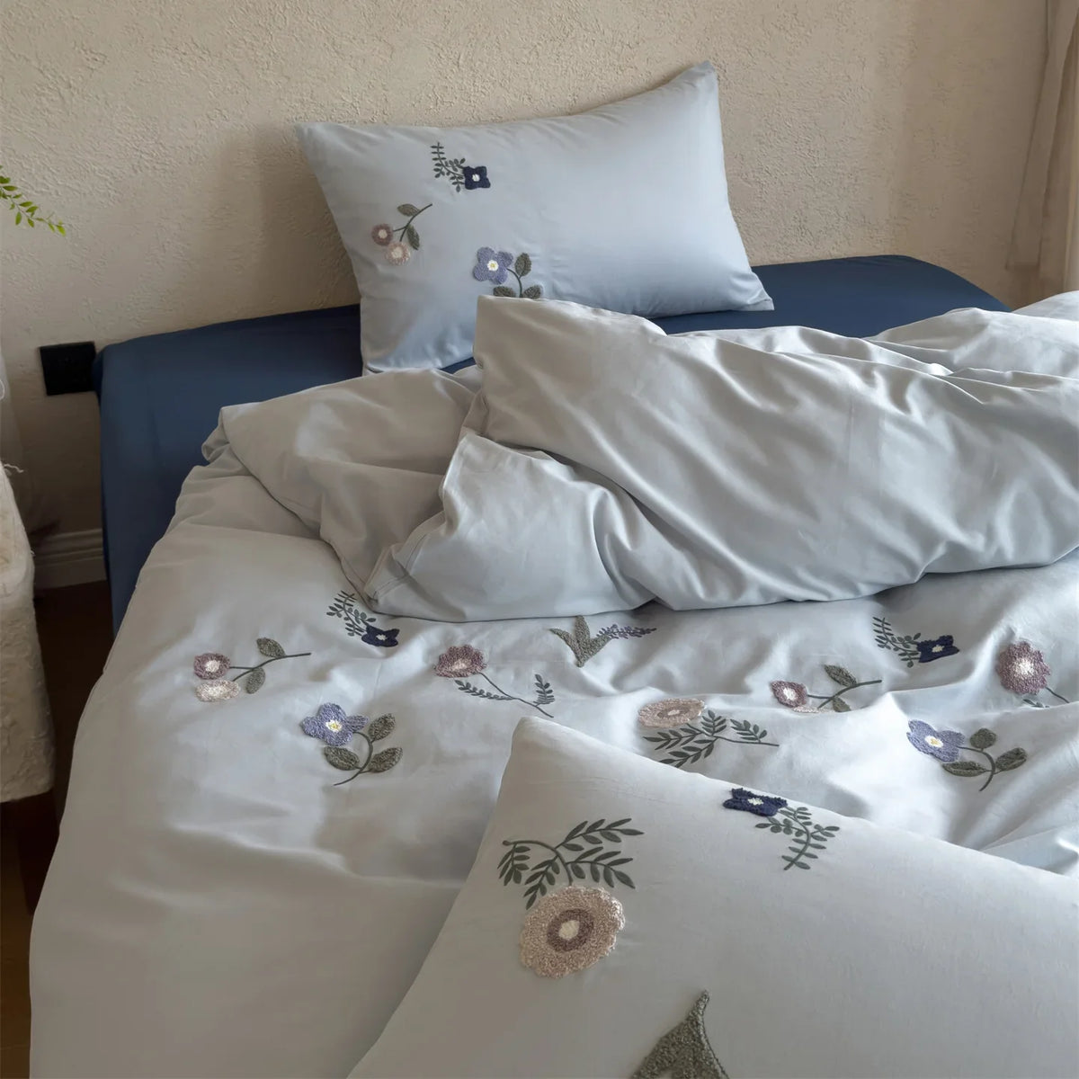 Duvet Cover Set Cotton Percale Wildflower Embroidery Concealed Zipper