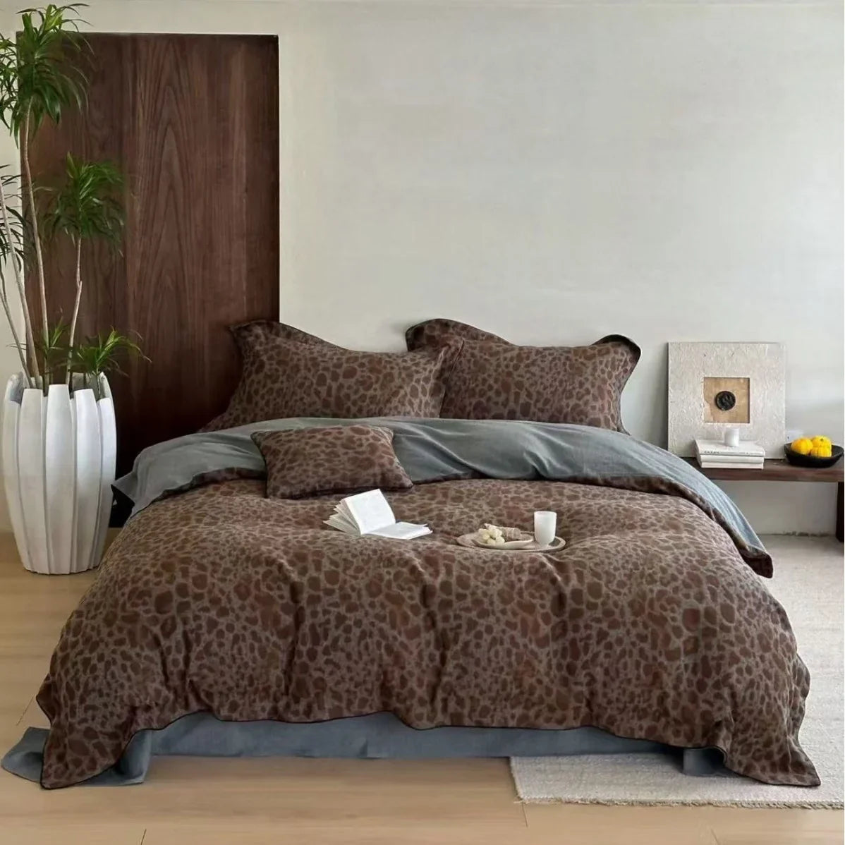 Duvet Cover Set Reversible Leopard Print Cotton Satin