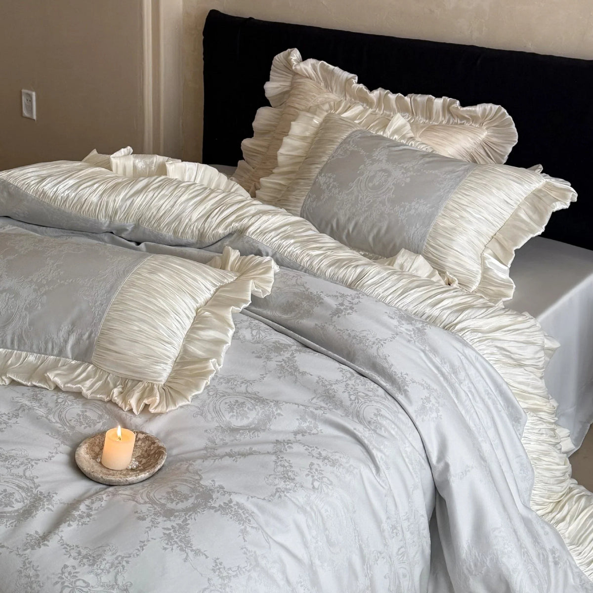 Duvet Cover Set Satin Jacquard Pleated Ruffles Machine Washable