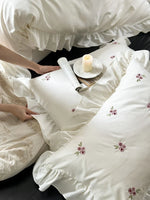 Duvet Set Breathable Cotton Satin Floral Embroidery Set of 4