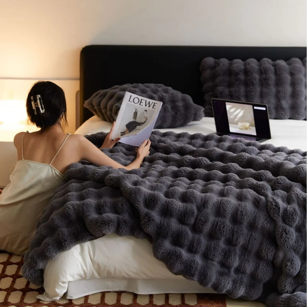 Faux Fur Throw Blanket Soft Insulating Wave Texture
