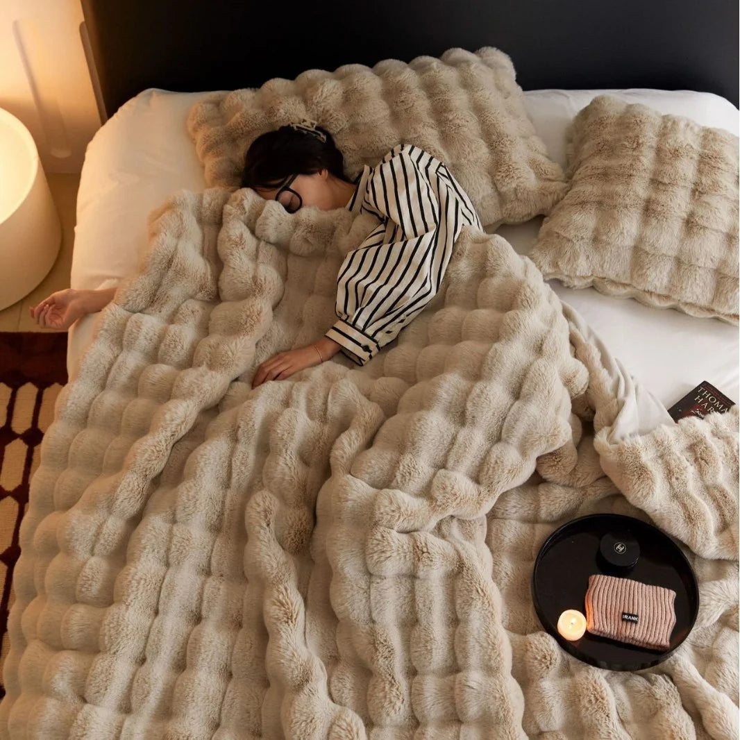 Faux Fur Throw Blanket Soft Insulating Wave Texture