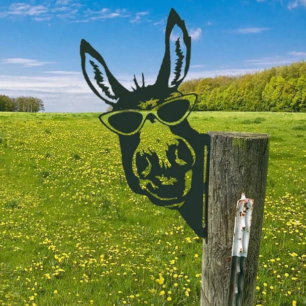 Garden Sculpture Metal Rust-Proof Peeking Animal Design