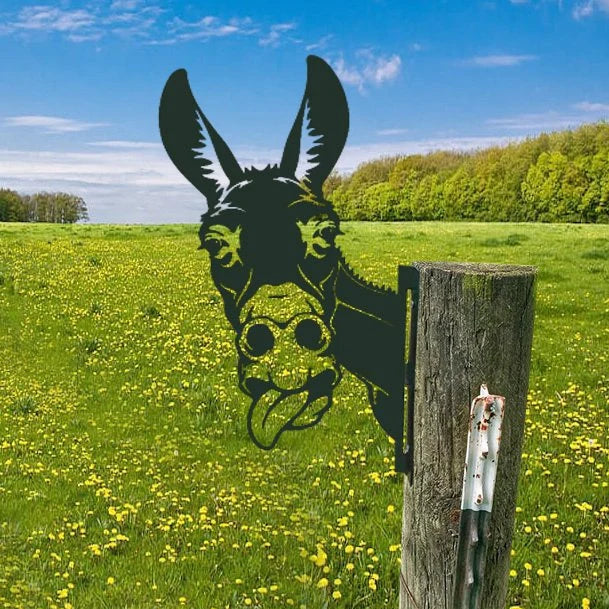 Garden Sculpture Metal Rust-Proof Peeking Animal Design