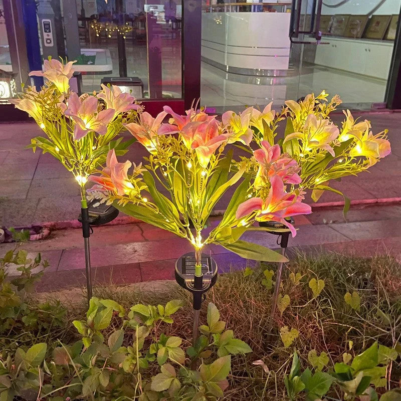 Garden Stake Light Solar-Powered LED Lily lulled