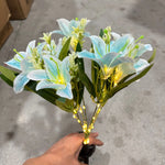 Garden Stake Light Solar-Powered LED Lily lulled