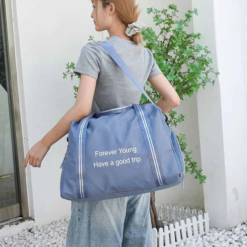 Gym Tote Bag Large Capacity Tear-Resistant Fabric & Padded Straps