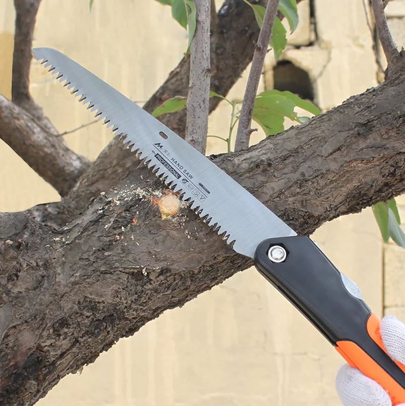 Hand Saw 7 Inch Foldable Triple Razor Tooth