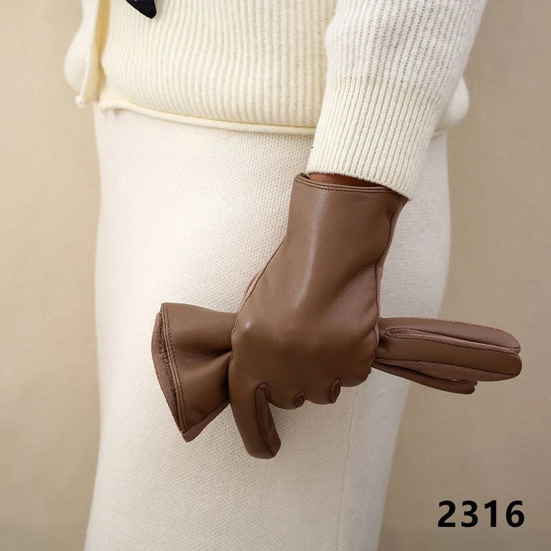 Leather Gloves Touchscreen Compatible Buckle Detail