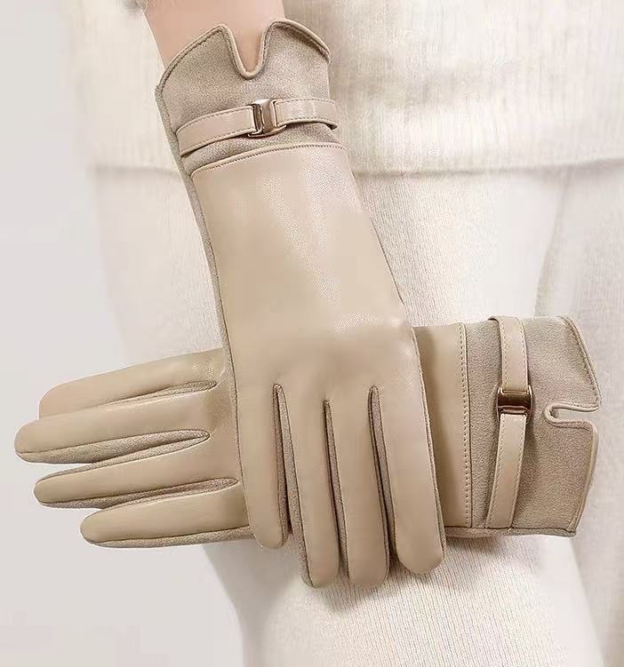 Leather Gloves Touchscreen Compatible Buckle Detail