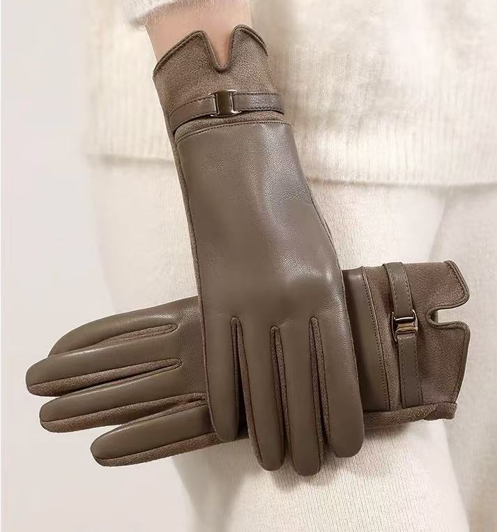 Leather Gloves Touchscreen Compatible Buckle Detail