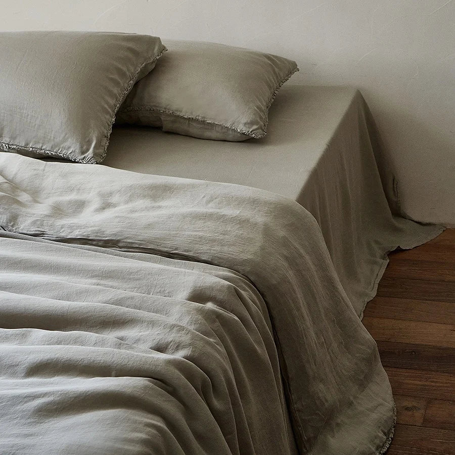 Linen Bedding Set Pre-Washed Crêpe Ruffle Edge Concealed Zipper