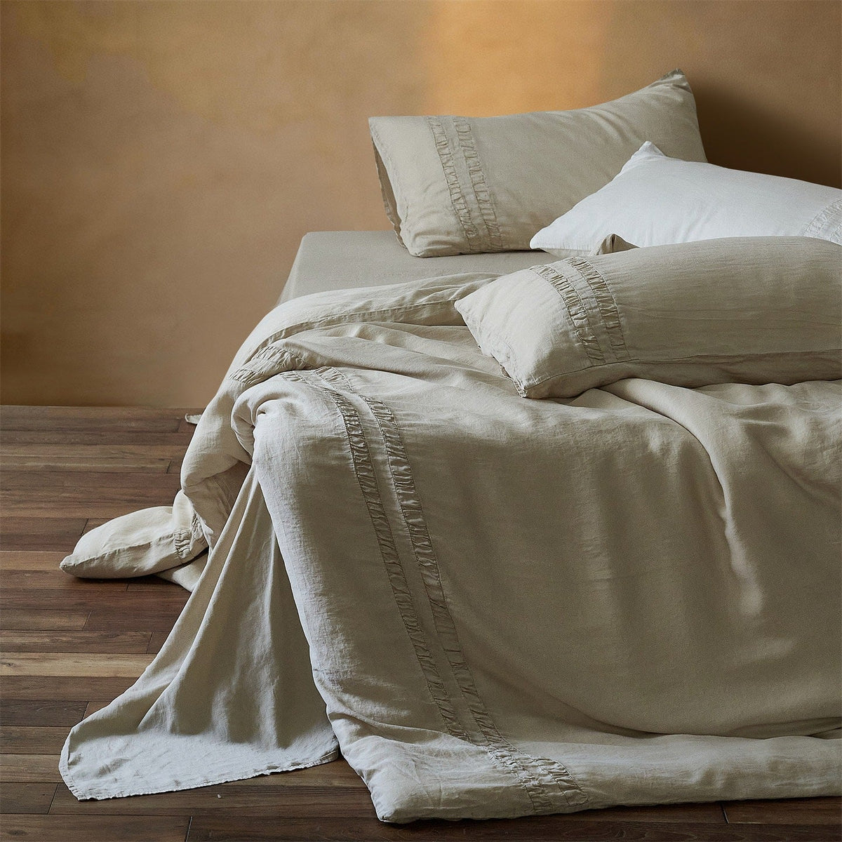 Linen Bedding Set Stonewashed Ruffle Detail