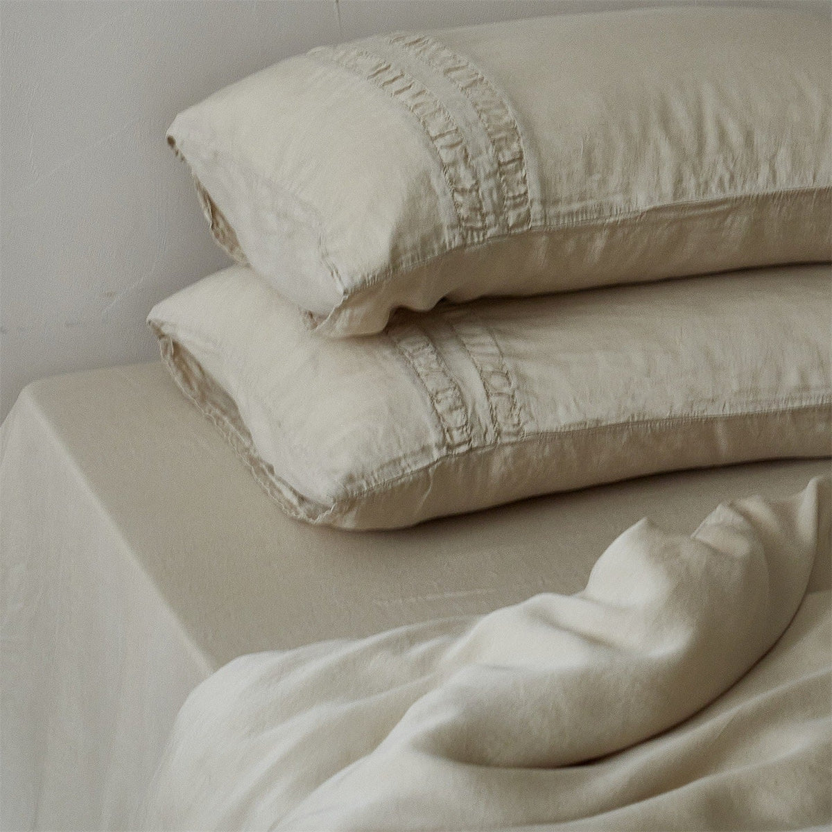 Linen Bedding Set Stonewashed Ruffle Detail