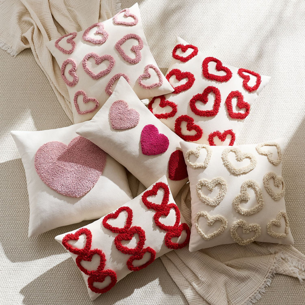 Lumbar Pillow Cover Tufted Heart Design Cotton-Linen Hidden Zipper