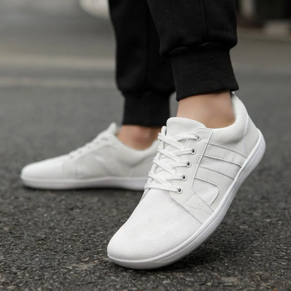 Men's Barefoot Sneakers Flexible Sole & Breathable Flyknit