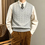 Men’s Knit Vest Cable-Knit V-Neck Wool Blend