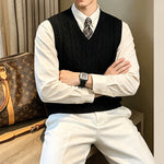 Men’s Knit Vest Cable-Knit V-Neck Wool Blend