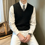 Men’s Knit Vest Cable-Knit V-Neck Wool Blend