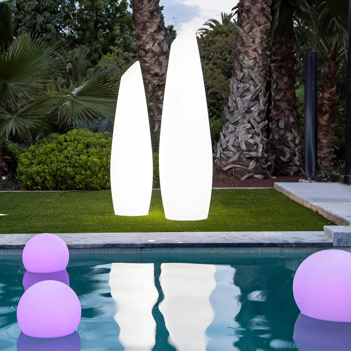 Mood Lamp Remote-Controlled 16-Color Rechargeable & Solar