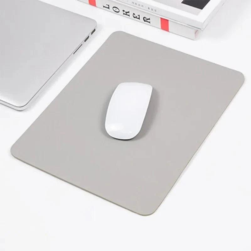 Mouse Pad Smooth Tracking Non-Slip Water-Repellent Surface