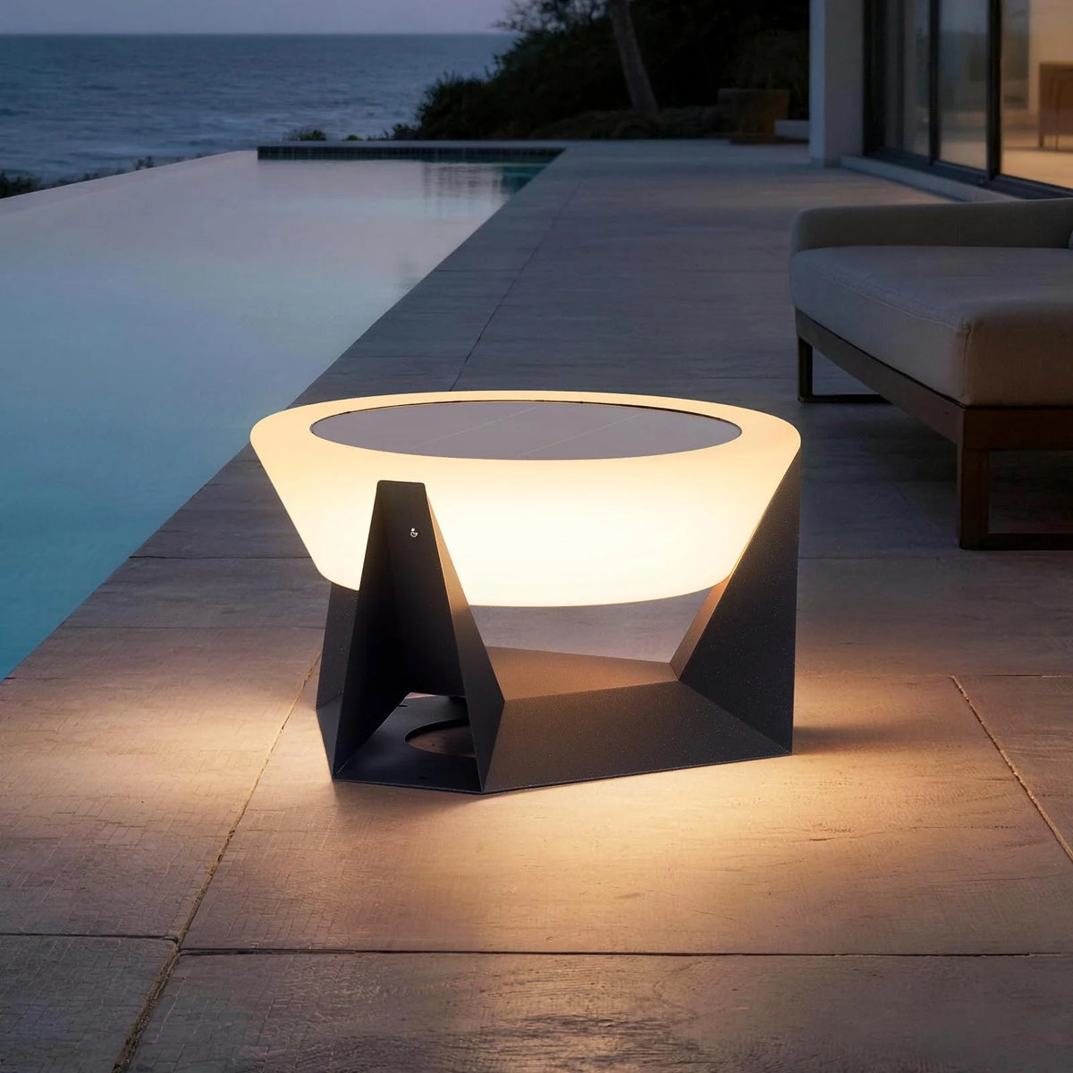Outdoor Lantern 15-Inch Solar Powered Dusk-to-Dawn Waterproof