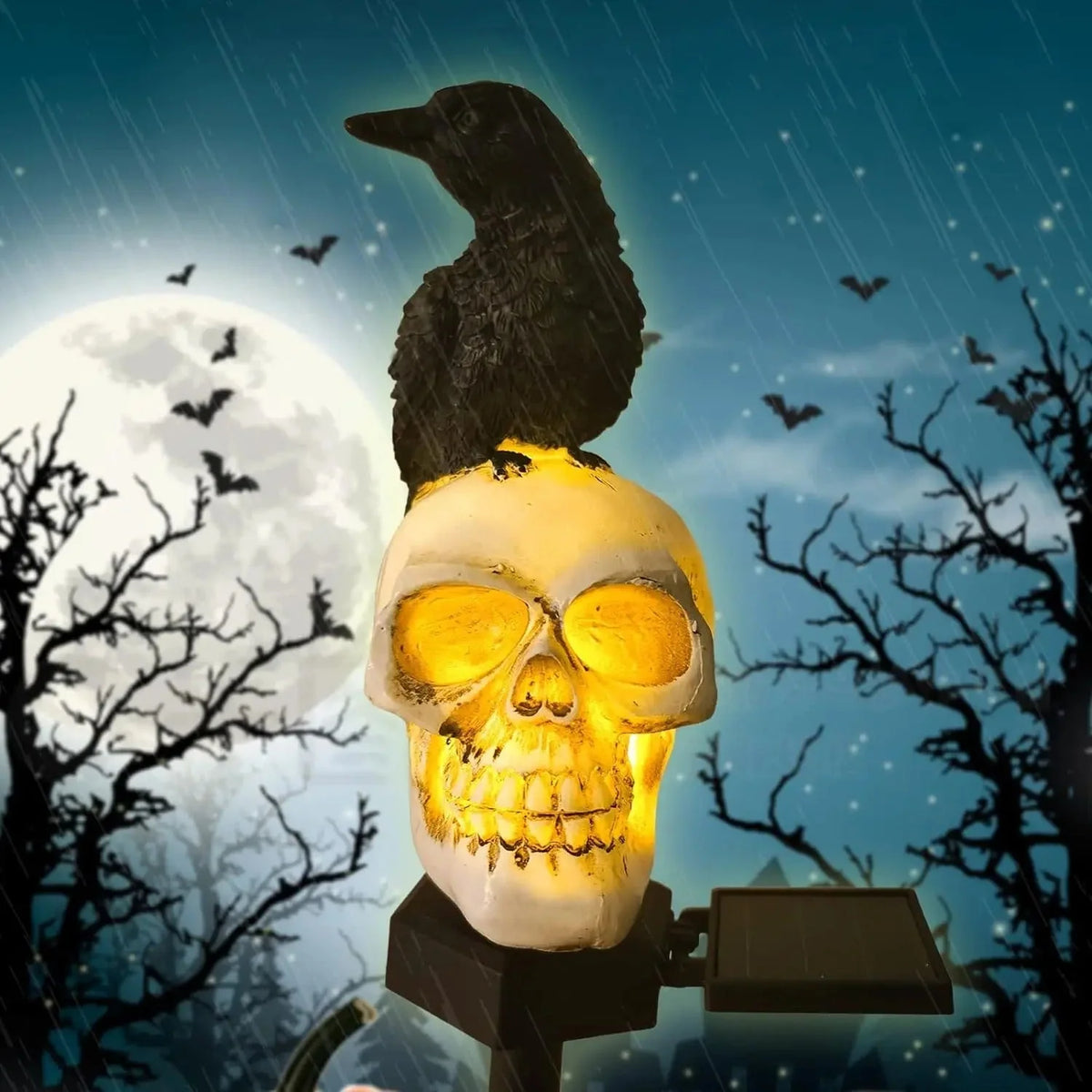 Outdoor Pathway Light Raven Skull Solar-Powered Auto On/Off
