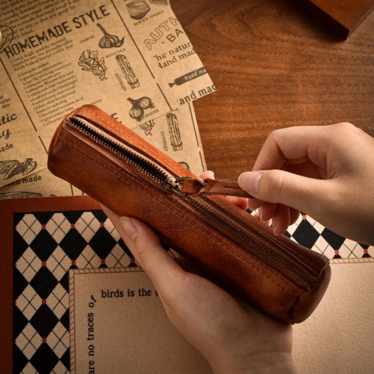 Pencil Case Genuine Leather Zipper Closure Portable Storage