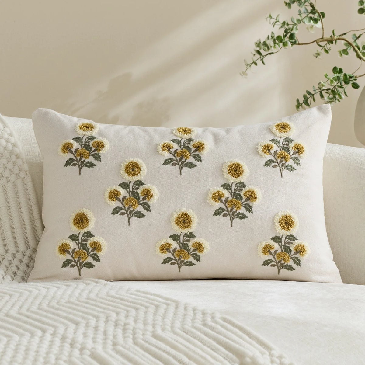 Pillow Cover Hand-Tufted Floral Cotton-Linen Hidden Zipper