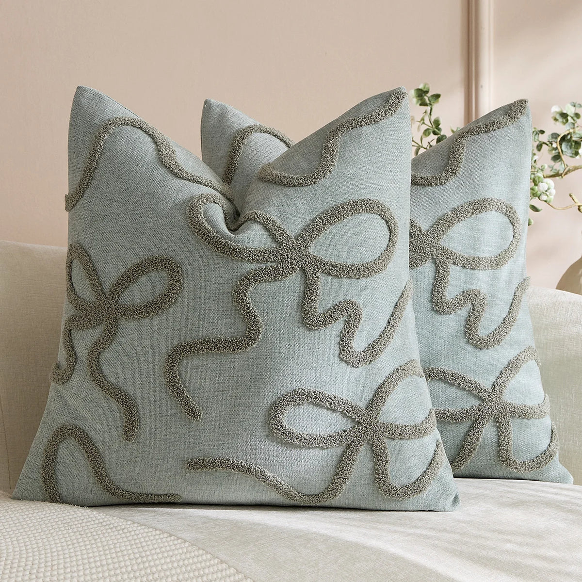 Pillow Cover Linen-Blend Raised Chenille Applique Hidden Zipper
