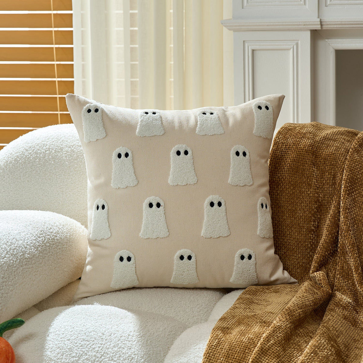 Pillow Cover Tufted Bouclé Appliqué Cotton-Linen Hidden Zipper