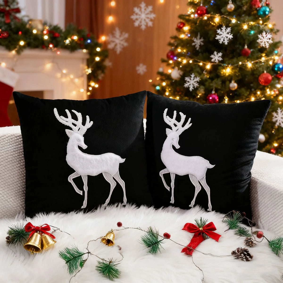 Pillow Cover Velvet Reindeer Appliqué Hidden Zipper 18 Inch