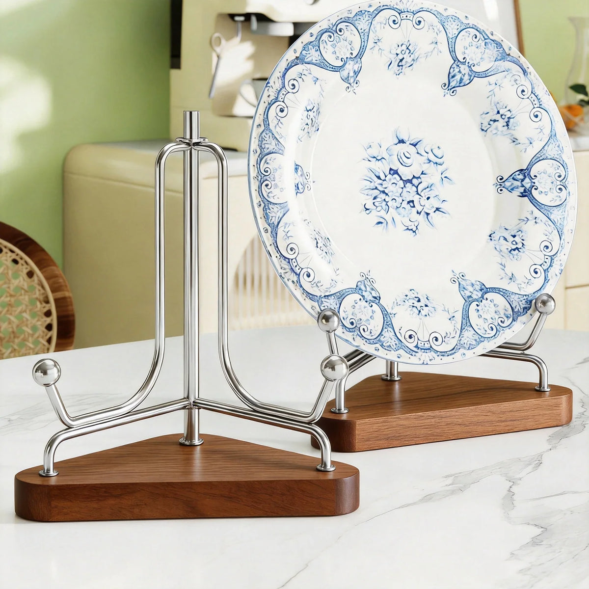 Plate Display Stand Metal Tripod Non-Slip Feet