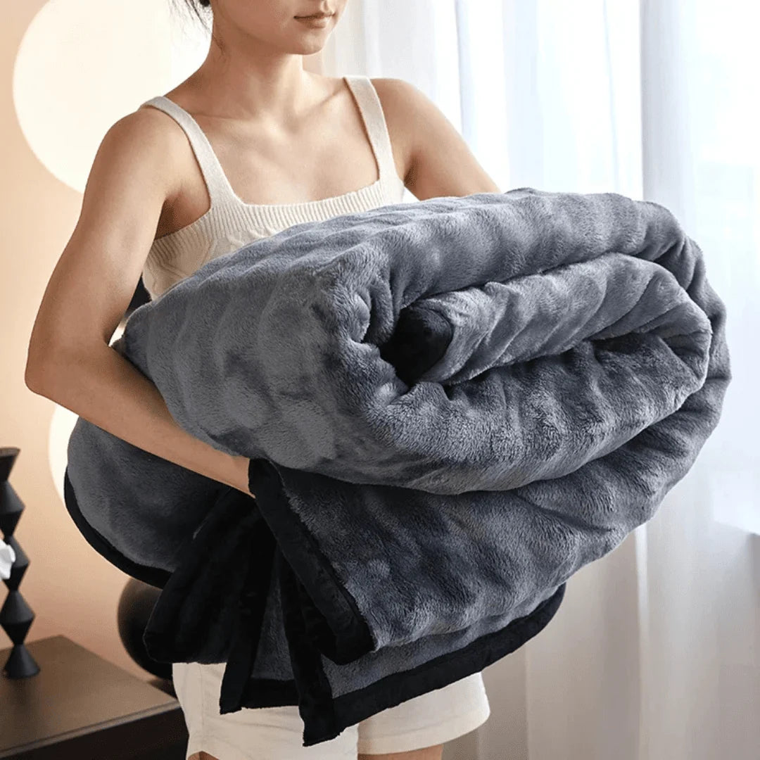 Plush Fleece Blanket Double-Sided Warm Lightweight Machine Washable