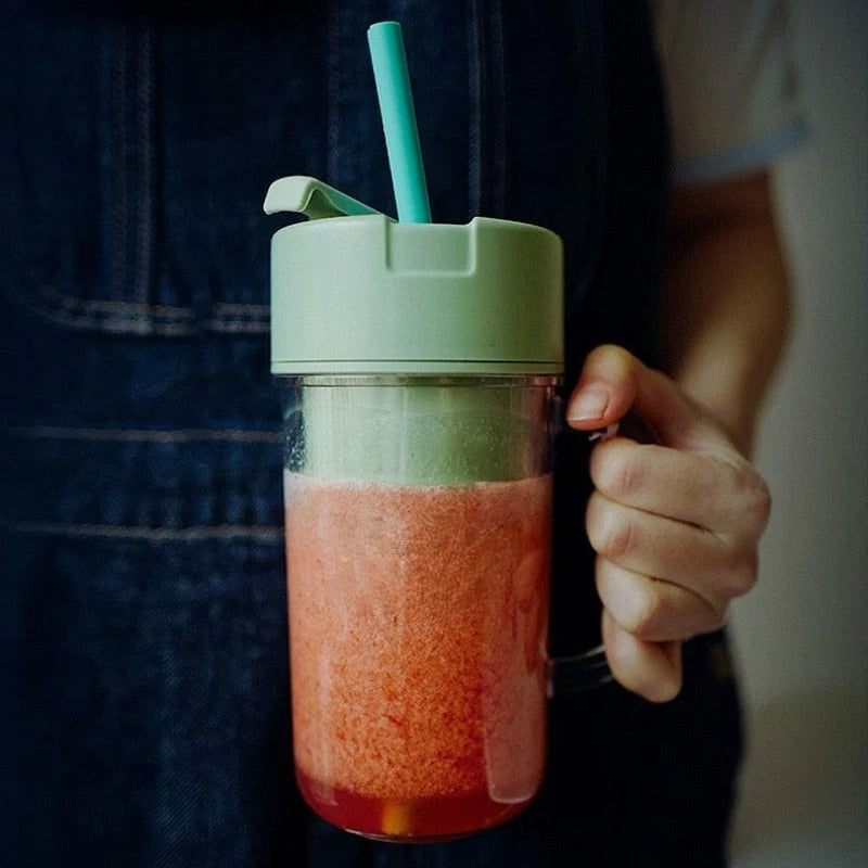 Portable Juicer Rechargeable Six-Blade 16.9 Oz Capacity