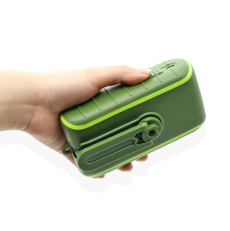 Power Bank Solar & Crank Built-In Flashlight