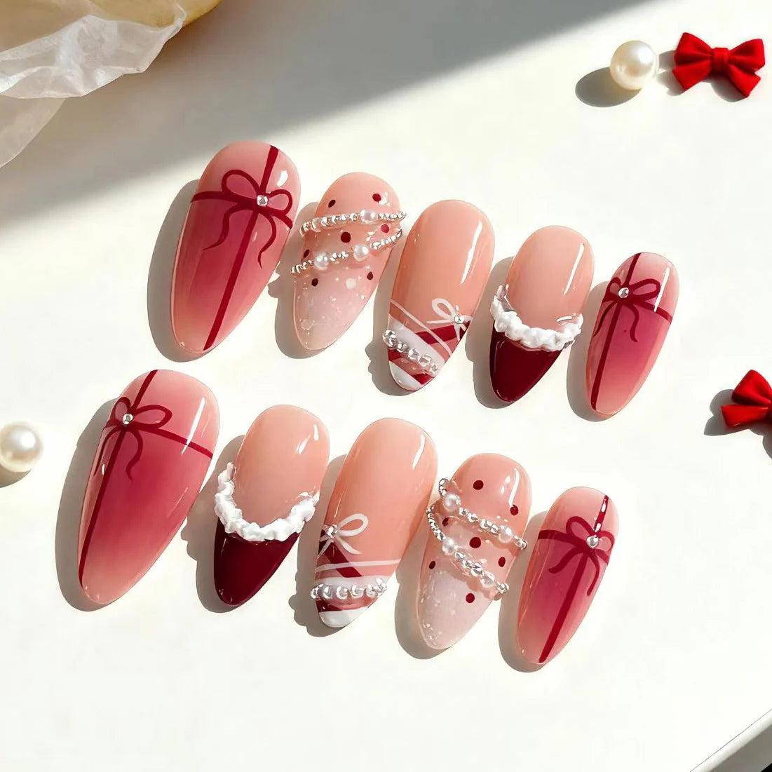 Press-On Nail Set Gift-Themed Designs & Easy Application