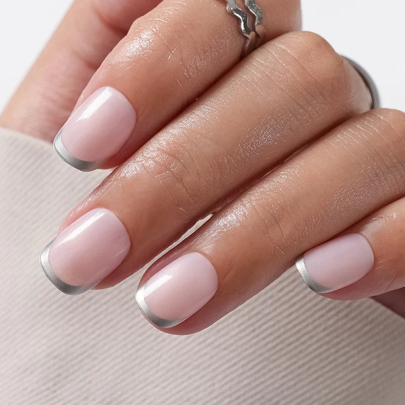 Press-On Nail Set Holiday Designs No-Glue & Lightweight