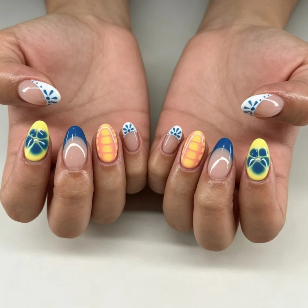 Press-On Nails Festive Designs Gel Polish & Buffing Strips