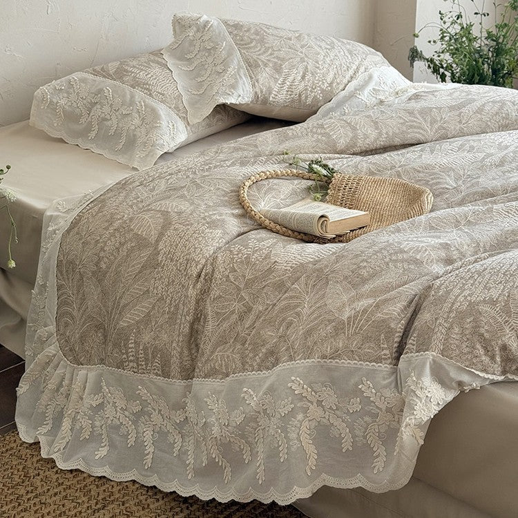 Quilt Set Botanical Jacquard Embroidered Lace Ruffle 4-Piece