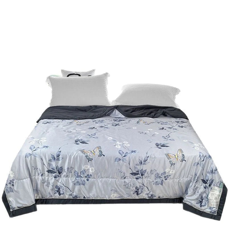 Quilt Set Silky Soft Embroidered 4-Piece Set