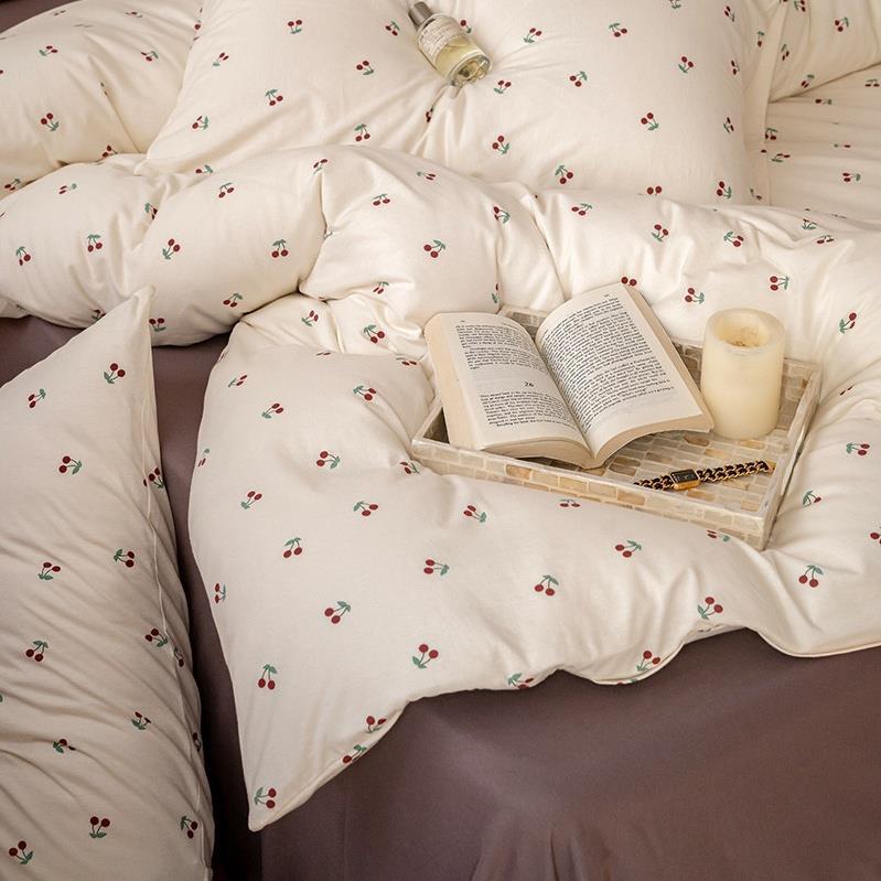 Quilted Bedding Set Breathable Cotton Even Warmth Vintage Floral