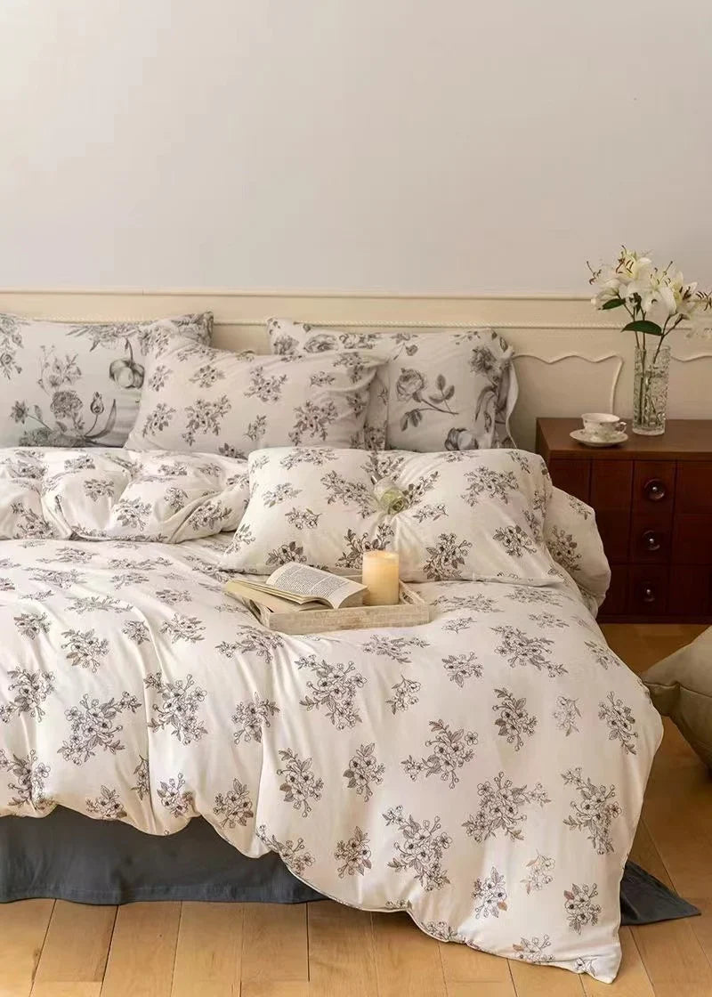 Quilted Bedding Set Breathable Cotton Even Warmth Vintage Floral