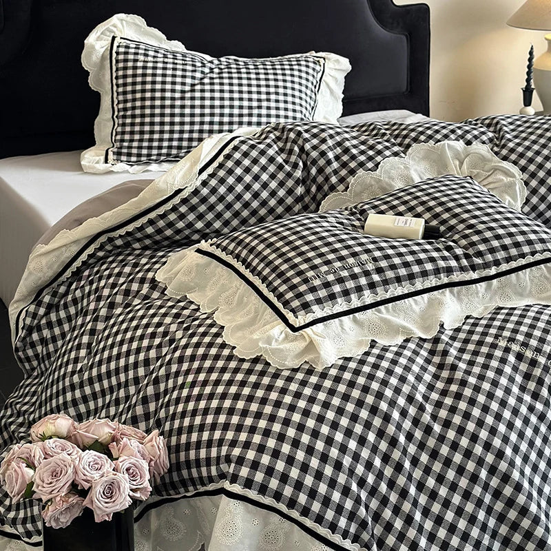 Quilted Bedding Set Cotton Blend Check Pattern
