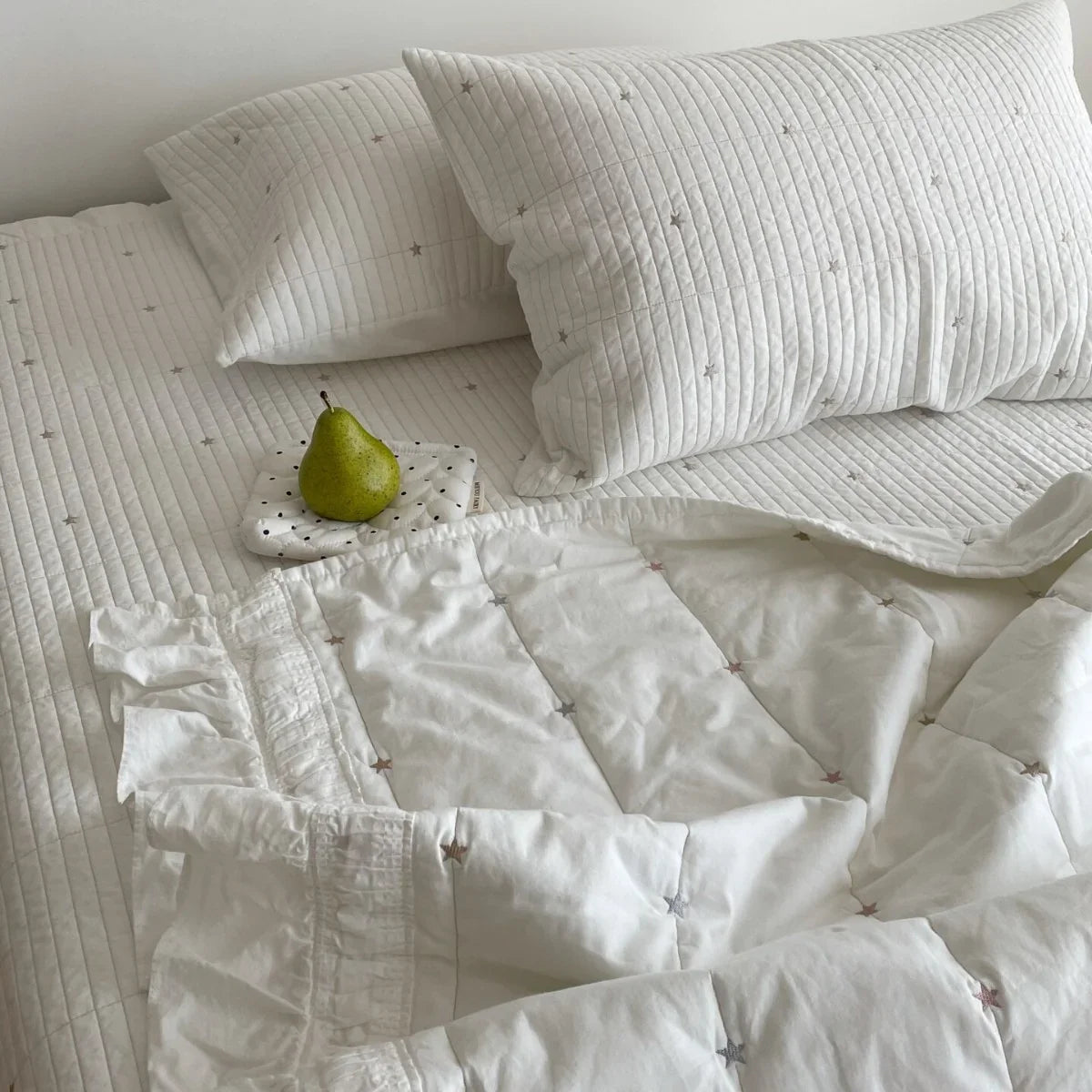 Quilted Bedspread Set With Pillowcases Cotton Blend Machine Washable