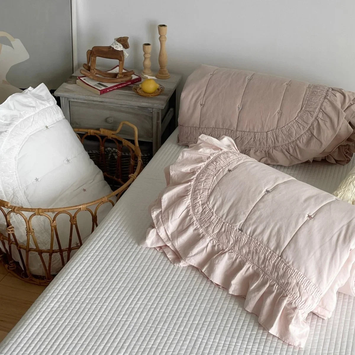Quilted Bedspread Set With Pillowcases Cotton Blend Machine Washable