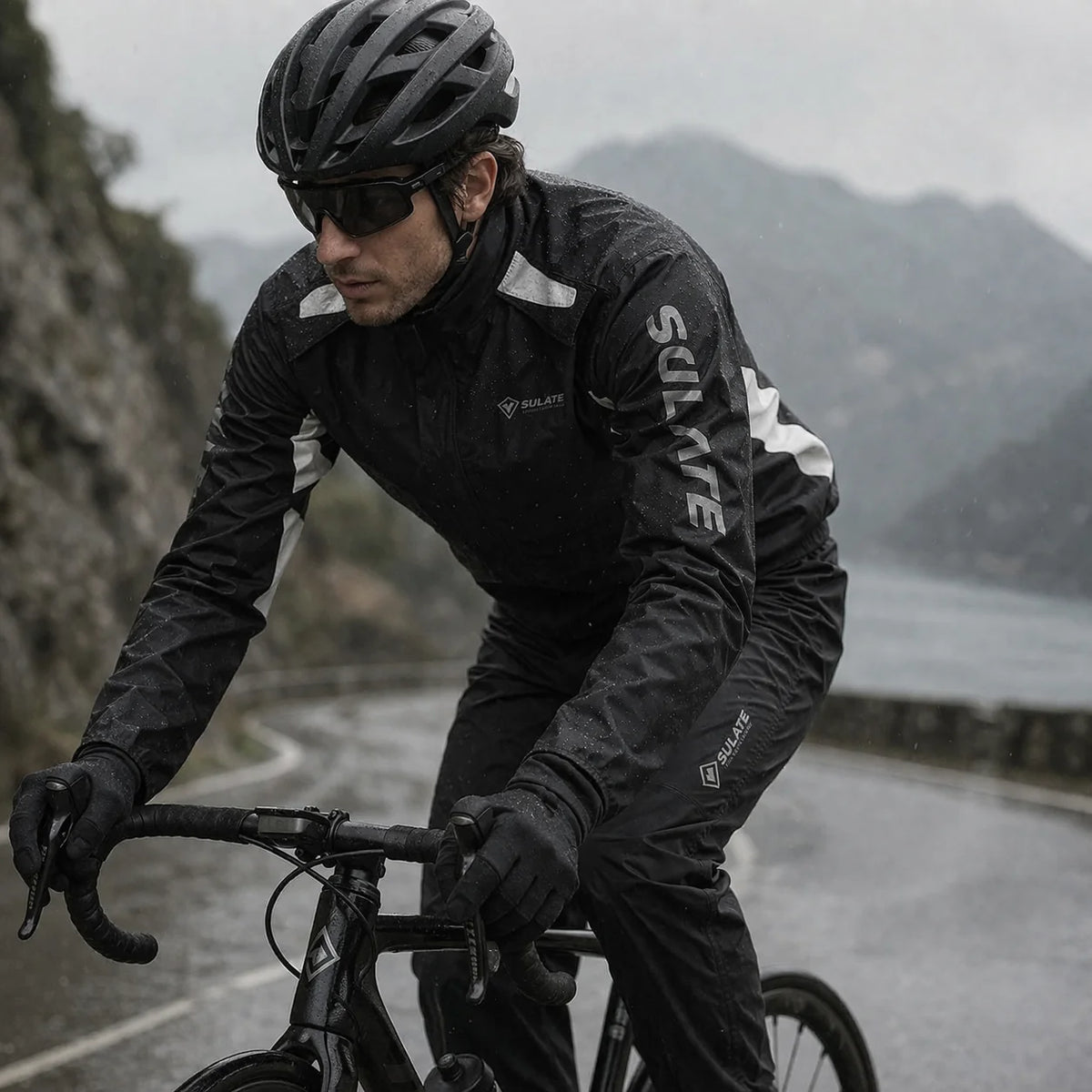 Rain Suit Waterproof Wind-Resistant Lightweight Packable Design