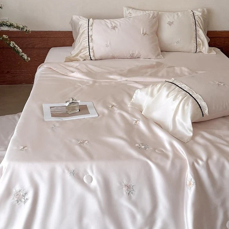 Satin Bedding Set Temperature-Regulating Floral Embroidery